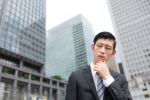 スマホの月額料金が安くなる 値下げに大号令かけた安倍首相